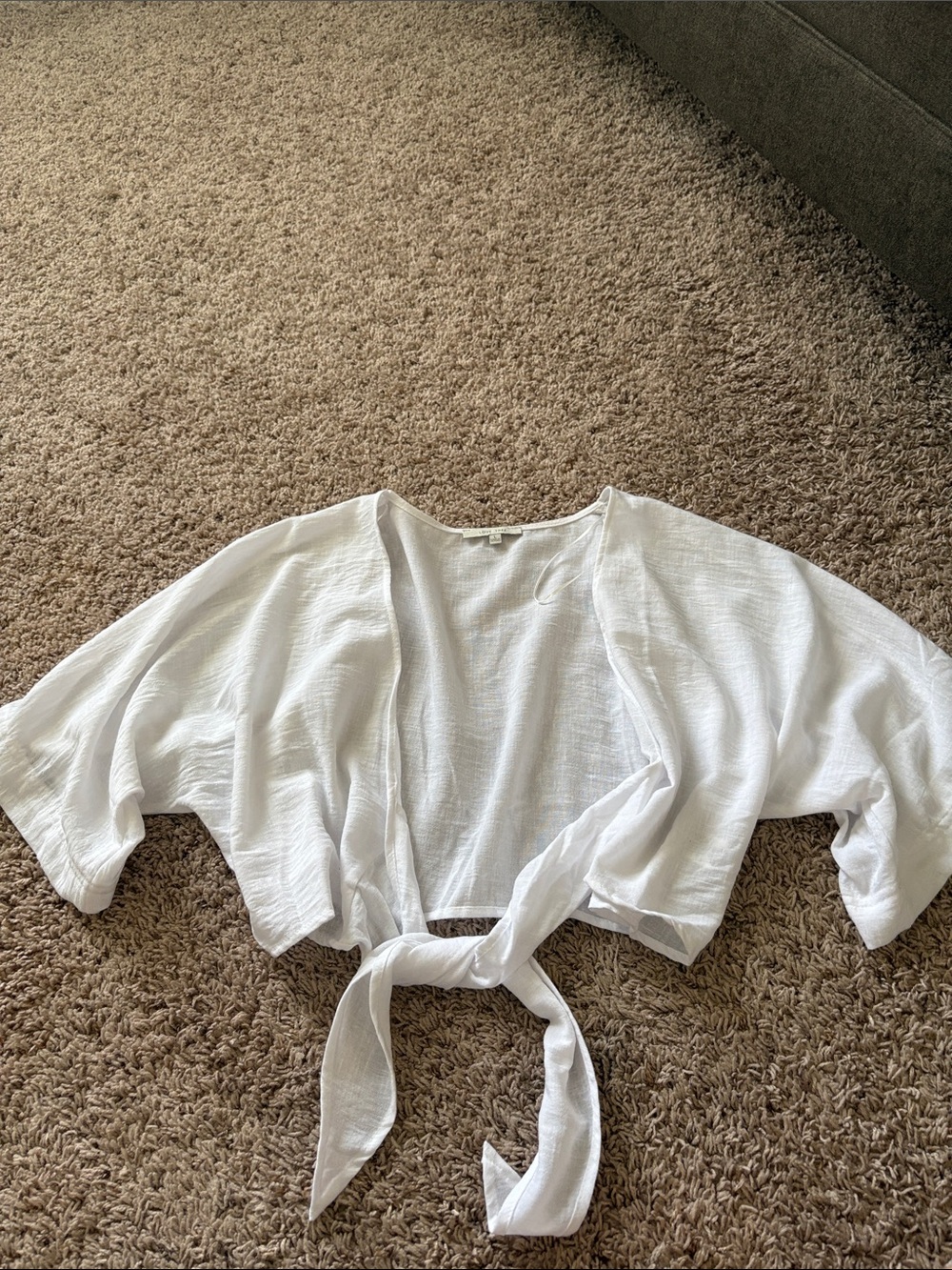 Women's White Tie-Front linen crop Top